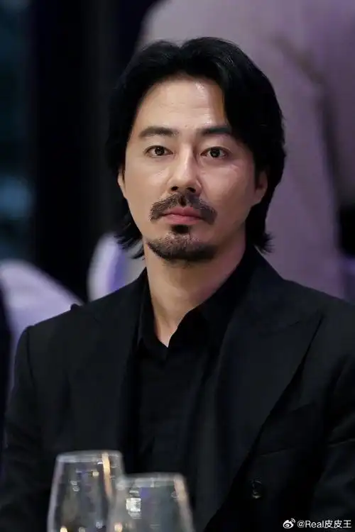 赵寅成近照状态