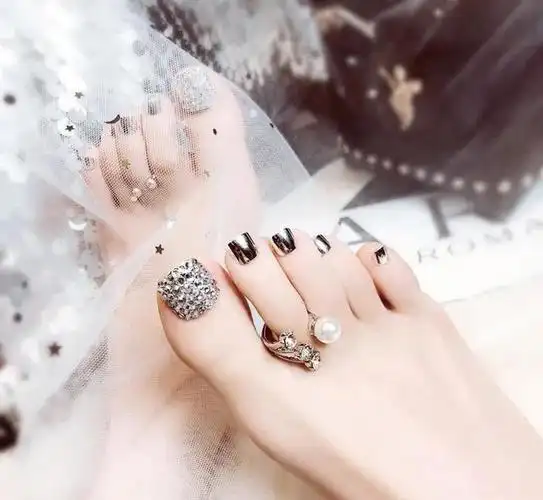 18款脚趾甲网红美甲高级显白有气质谁涂谁好看