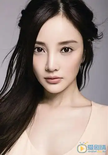 (2/37)李小璐写真 李小璐高清写真 李小璐生活照 李小璐高清剧照图片