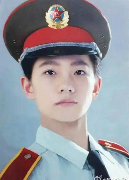 马丽说第一次见不敢直视双眼_军艺_喜剧_时候