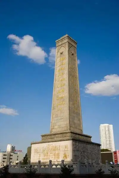 乌鲁木齐人民广场图片