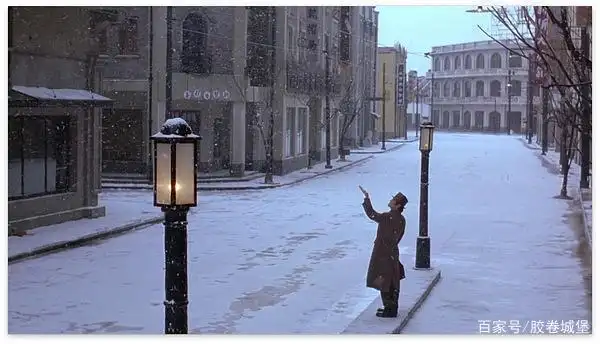 《如果爱》:金城武用烟头给周迅点烟花,回忆不知道会保存多久