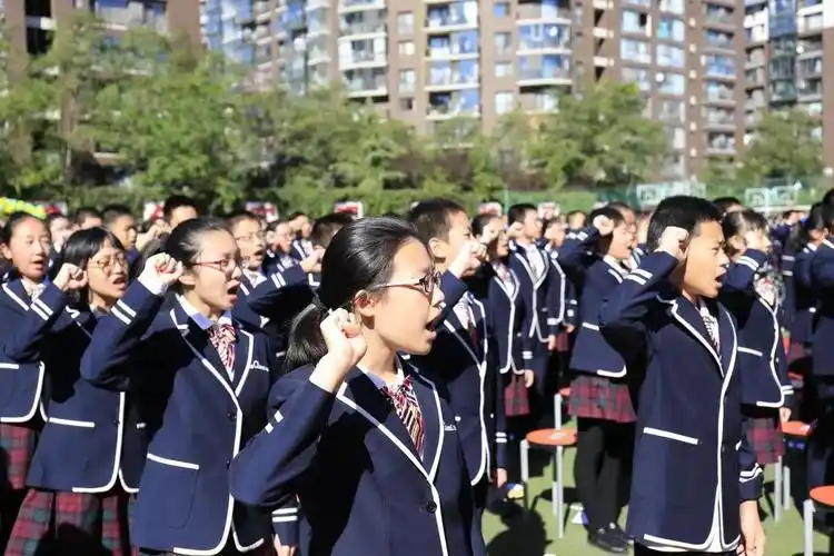 筑梦青春季成长正当时北京市广渠门中学2017级初二年级青春礼