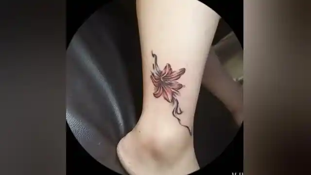 脚踝彼岸花 夏天很美的位置