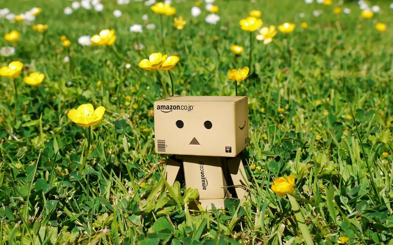 小清新绿色护眼可爱纸箱人阿楞高清桌面壁纸下载