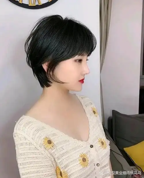 圆脸适合短发吗