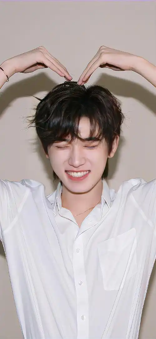 宋亚轩壁纸分享!95