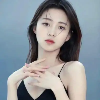 女生干净简约简单的头像图片