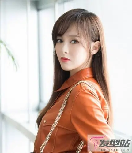 女生显脸小刘海推荐 元气美少女剪个刘海美炸了_发型站_最新流行发型