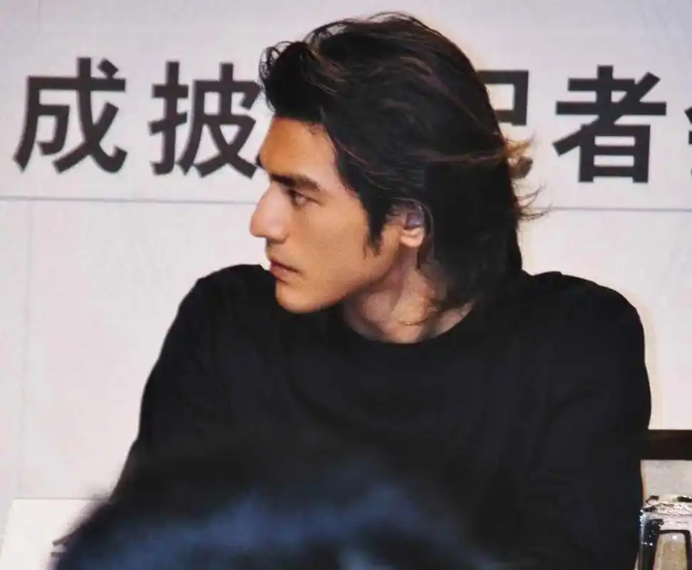 侧颜逆天#金城武 #重庆森林 #封神 #壁纸#头像 - 抖音