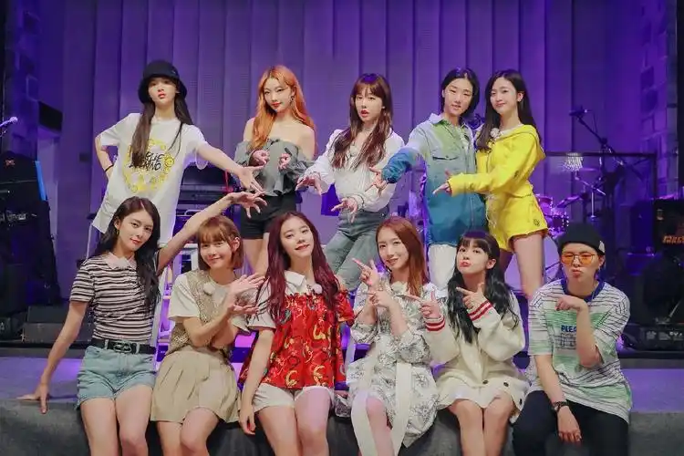 火箭少女101高清壁纸,图cr微博