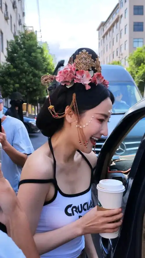 贵妃娘娘扮演者,美丽大方的实力派女演员孙晶晶