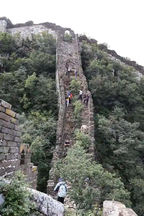箭扣长城"惊,险,奇,绝"!无人机俯拍告诉您到底有多惊险