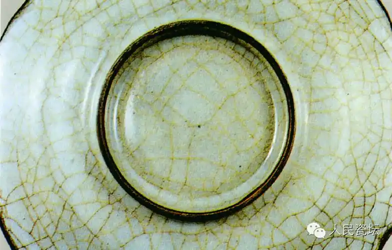 南宋官窑底足之美