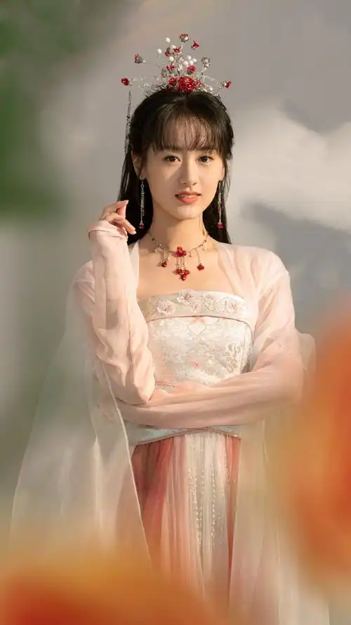 落花时节又逢君红凝袁冰妍