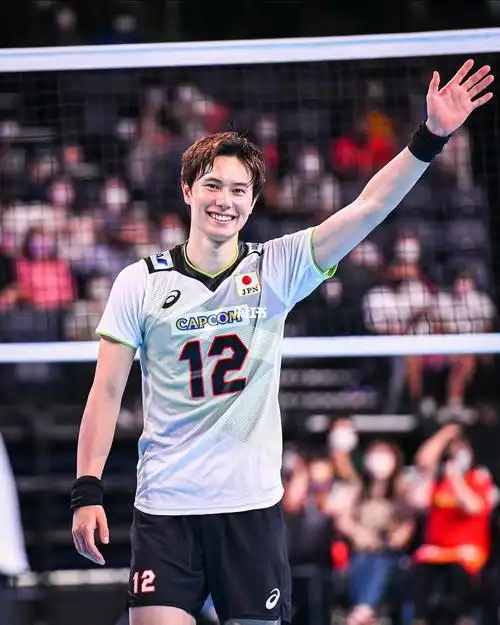 正儿八经高桥蓝