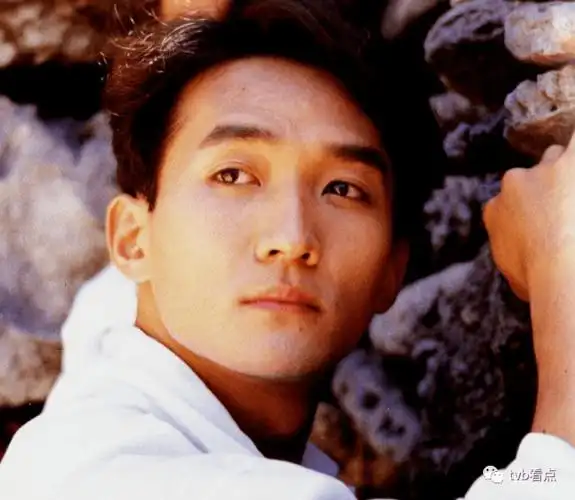 恋爱14年拒绝结婚54岁香港男歌手坦言领证是一般人的思想曾与叶玉卿谈