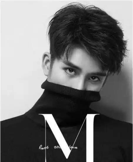 15款韩系男生发型设计,时髦抢眼的韩式男发推荐!