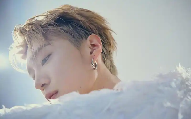 ellemen新青年范丞丞夏季刊封面黄发大片