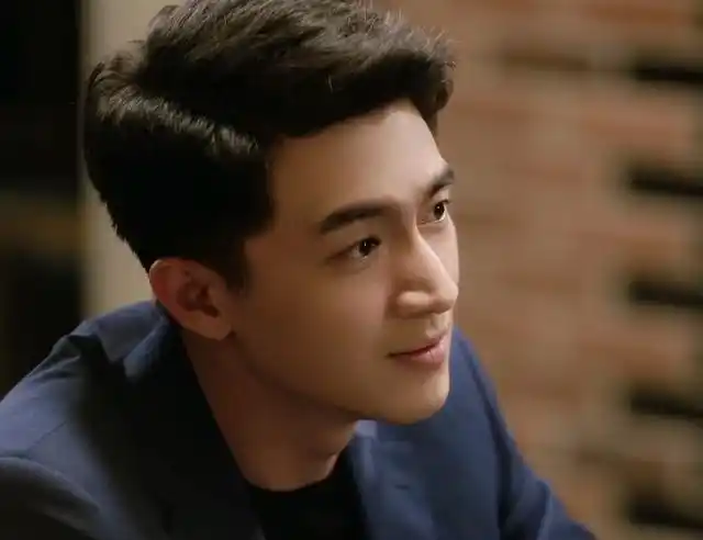 林更新与谭松韵主演的新剧《请叫我总监》火热开播,快来围观