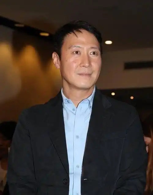 友情越位,恋人未满,1997年的黎明和李嘉欣,是多少人的意难平?