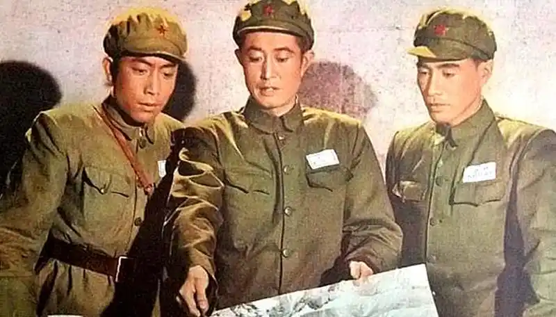 剿匪老电影智取华山惊险刺激67年前上映曾获国际大奖