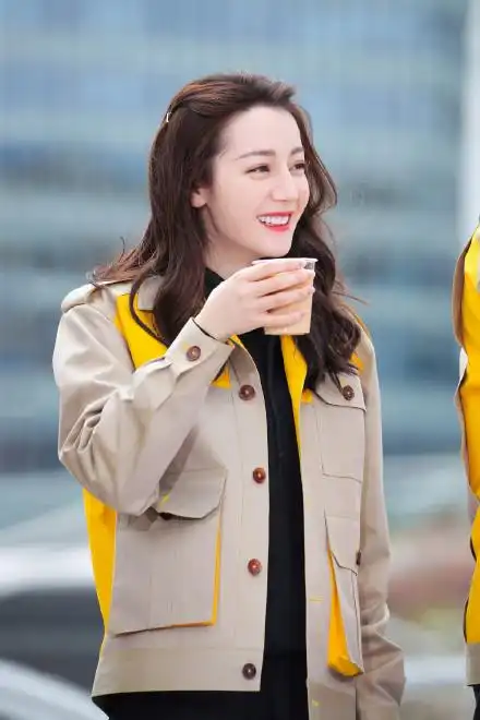 甜味小迪即将上线工作室分享热巴极限挑战预告照