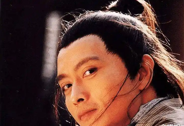 57岁谢君豪:曾击败张国荣夺影帝,为救小女孩遭遇毁容_仙剑_演技_角色