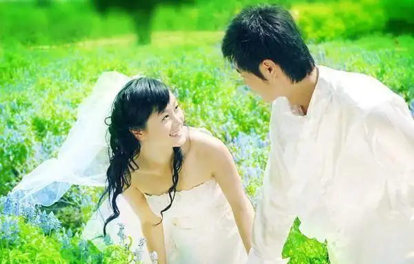 女子结婚当天发现老公秘密,当时不淡定了,婆家人也坐不住了