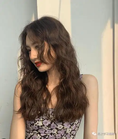 最流行的烫发,今年流行的烫发头-发型侠