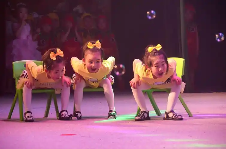 金凤凰幼儿园庆六一文艺演出
