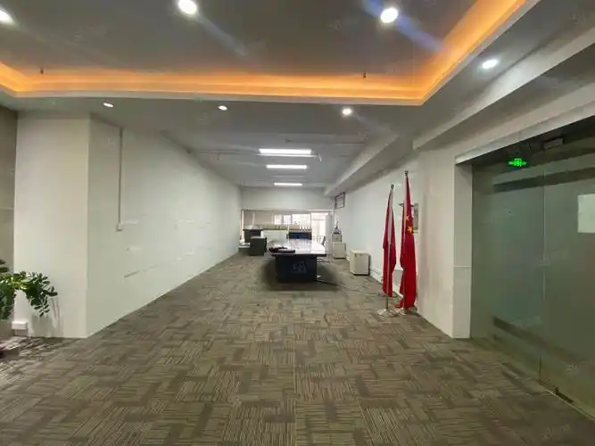 查看全部图片(9张)楼盘华凯大厦查看楼盘 >在租房源贴21个在租房源 >