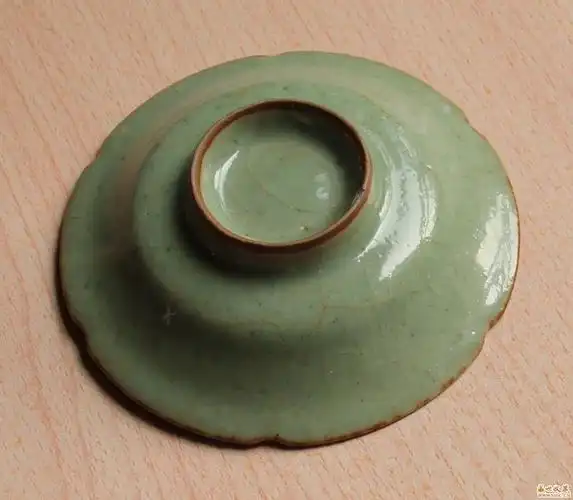 北宋官窑之鳝血纹