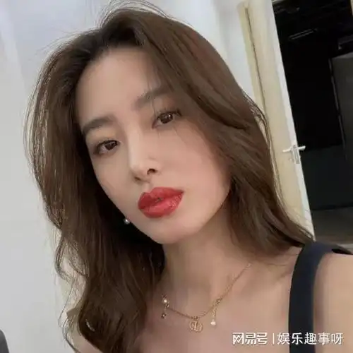 10位厚唇女星余男魅惑舒淇性感姚晨大嘴被吐槽