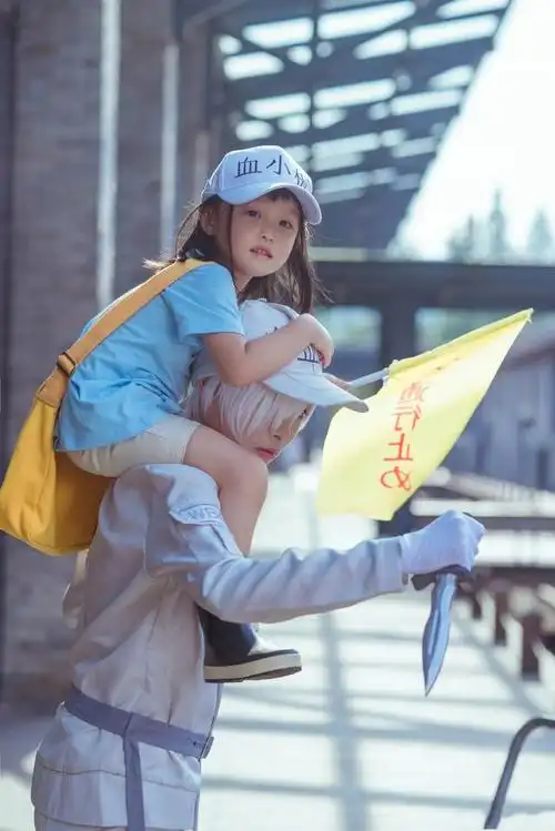 三组可爱妹子cos日本动漫《工作细胞》角色血小板!还有小萌娃哦