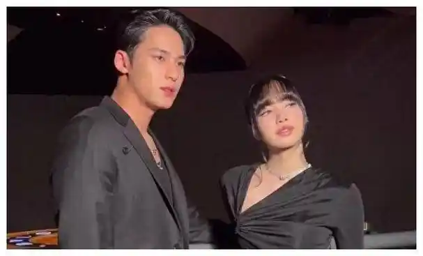 原创lisa与男神互动网友纷纷感叹恨不得她那传闻男友唏嘘连连