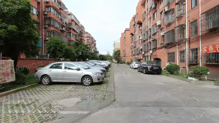 上海绿海家园房价怎么样绿海家园房源户型图小区车位交通地址详情分析