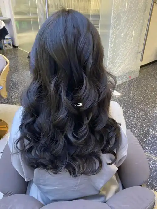 法式烫发木马卷蓬松烫发蛋卷头中长发烫发