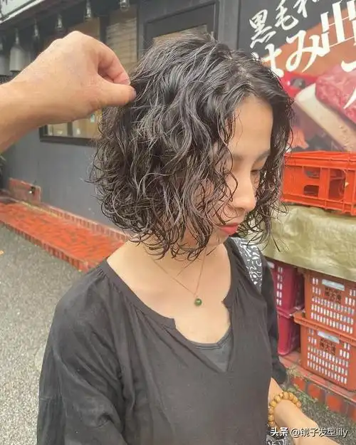 短发烫什么发型好看(好发型推荐这四种不能少)