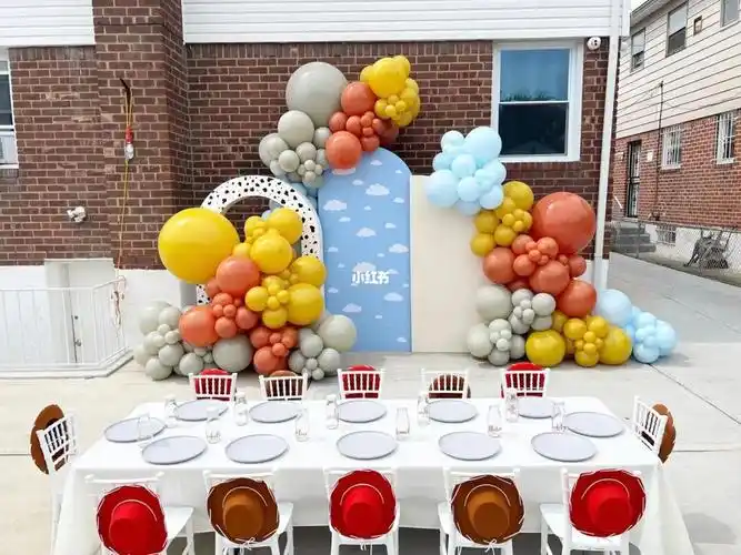 庭院户外生日派对气球布置 | 广州气球布置