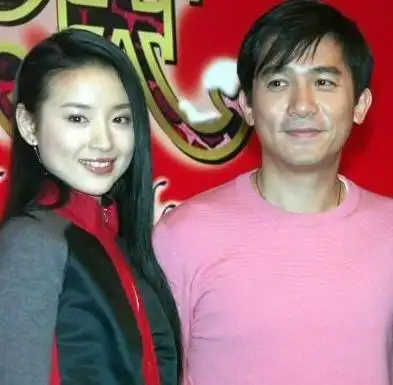 杨钰莹高清艳照(长着一张"清纯玉女"的脸,情史却很混乱的6位女星,人不