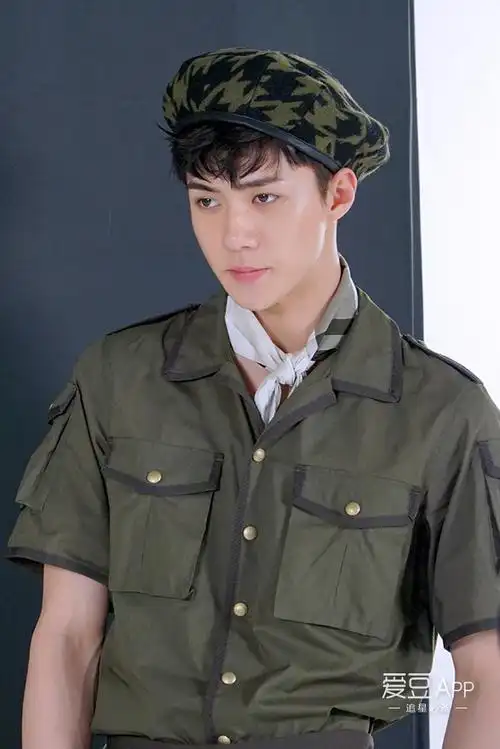 [exo][分享]161223 vogue拍摄花絮照公开:既然烤地瓜