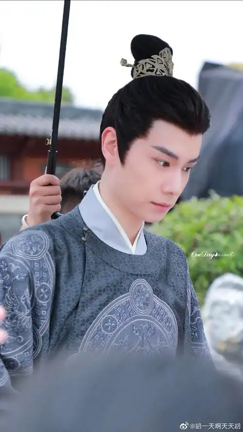 相关信息整理汇总:2023年5月8日终于迎来了胡一天第二部古装剧《惜花