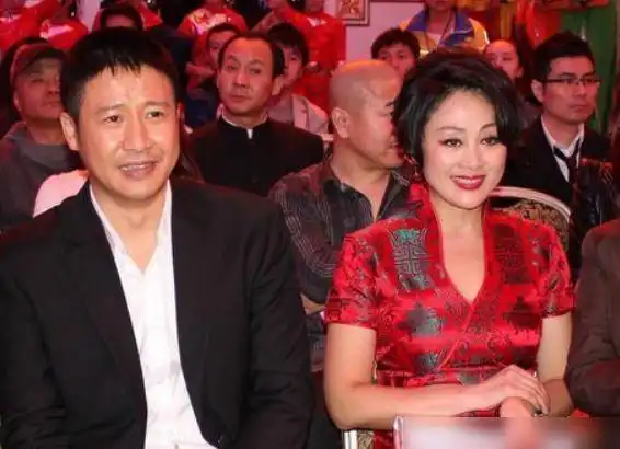 58岁王姬:与丈夫同甘共苦,27岁儿子智商仅4岁,女儿比她还漂亮|演员