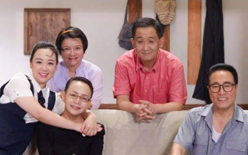当年的一部喜剧,让观众记到现在,时隔24年,《我爱我家》的演员们聚首