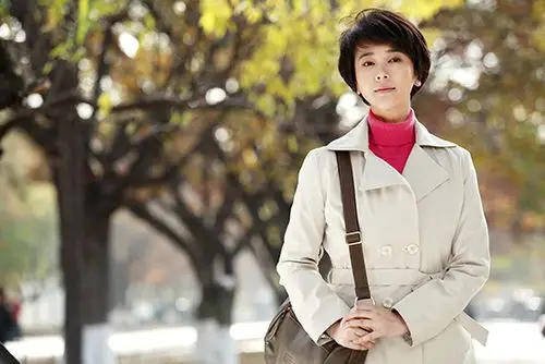 左小青广告签约经纪人15800044498