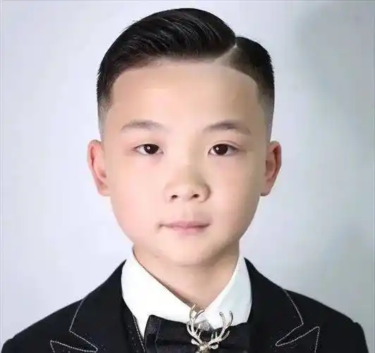 小朋友适合的发型推荐,时髦度爆表, 造型利落有型_小男孩_头发_个性