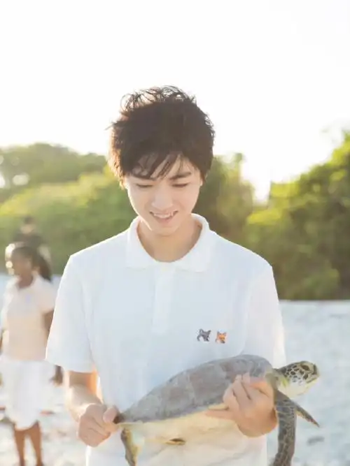 王俊凯超话  记录十九岁少年karry珍贵肯尼亚奇幻之旅part4  珍藏自由