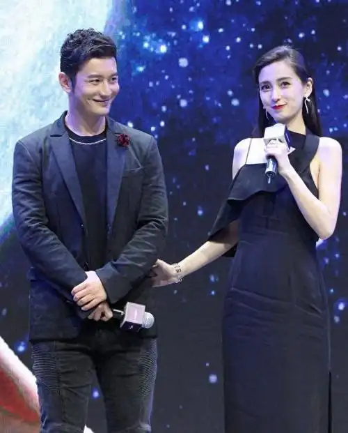 张素霞:儿子是大明星黄晓明,儿媳是杨颖,他们离婚后我最可怜