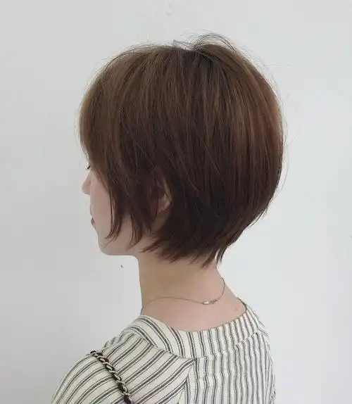 40岁女人短发减龄发型